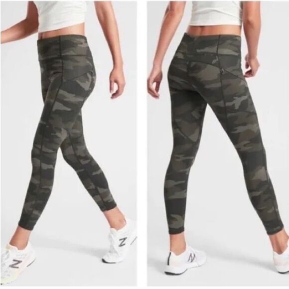 Athleta Green Camo Contender 7/8 Tights Leggings Medium - Picture 1 of 3
